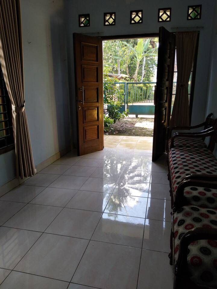 Cangkring Homestay @Banjarnegara - Banyumas