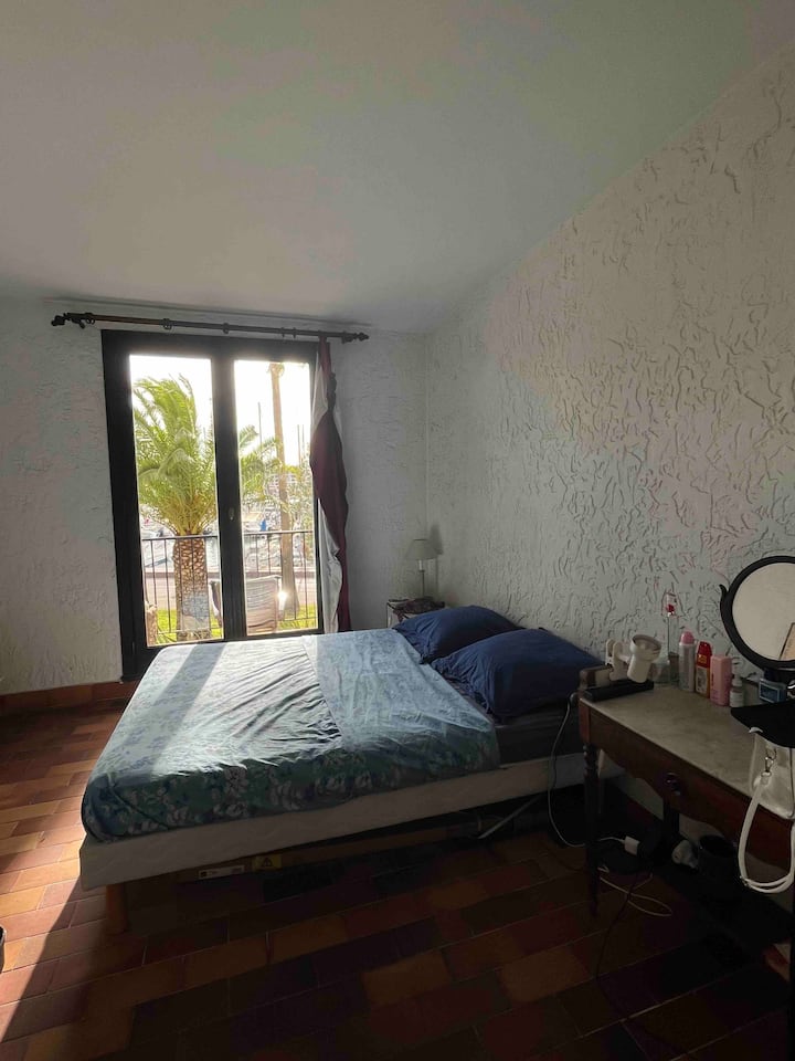 Dhomë gjumi 2