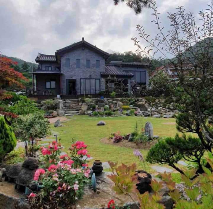 Family, gathering, filial travel, spacious garden, duplex (Deurni-Deurni-dong)
