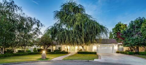 Luxury Living with Golf Course View