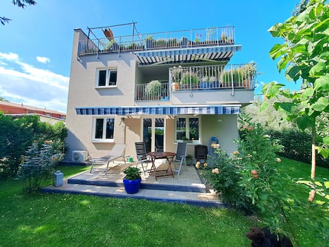 Close to Sanssouci+73sqm+terrace+parking+air conditioning