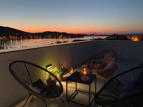 New studio⋆Near NP Krka&Sibenik⋆Sea view⋆Parking