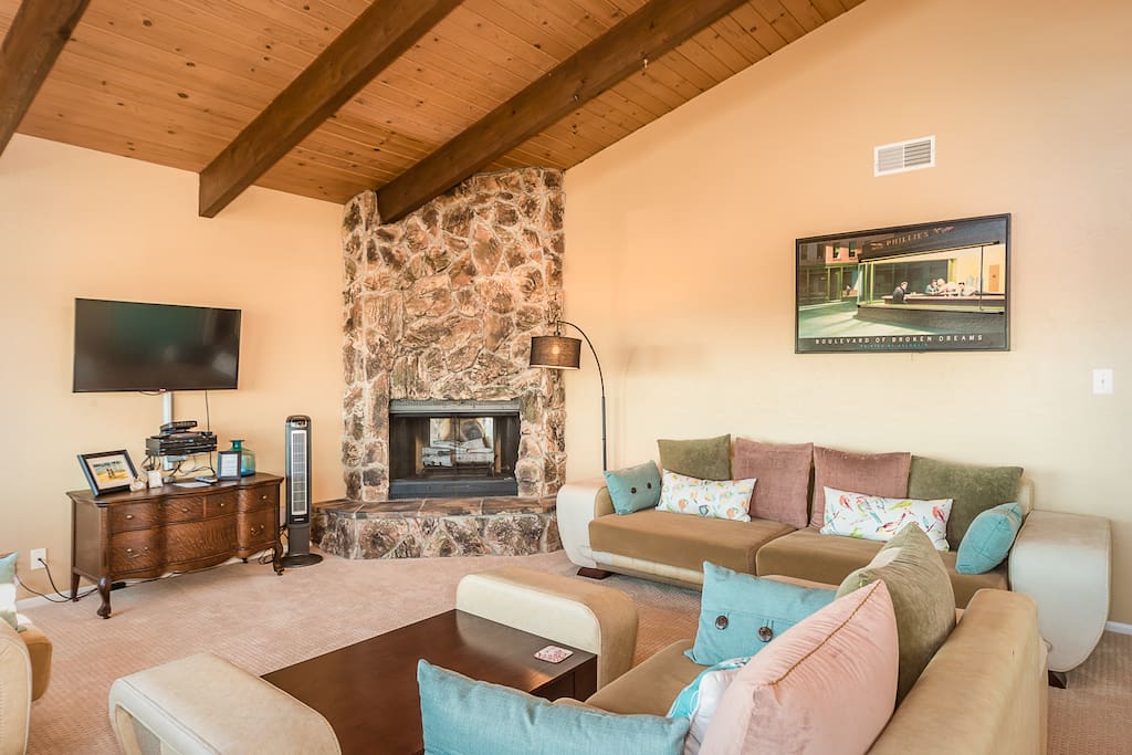 Living Room with gas log fireplace