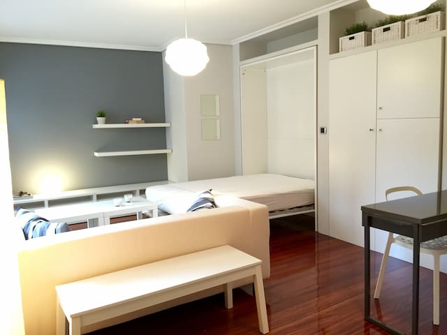 Central, Free Parking, Very Cozy. Perfect