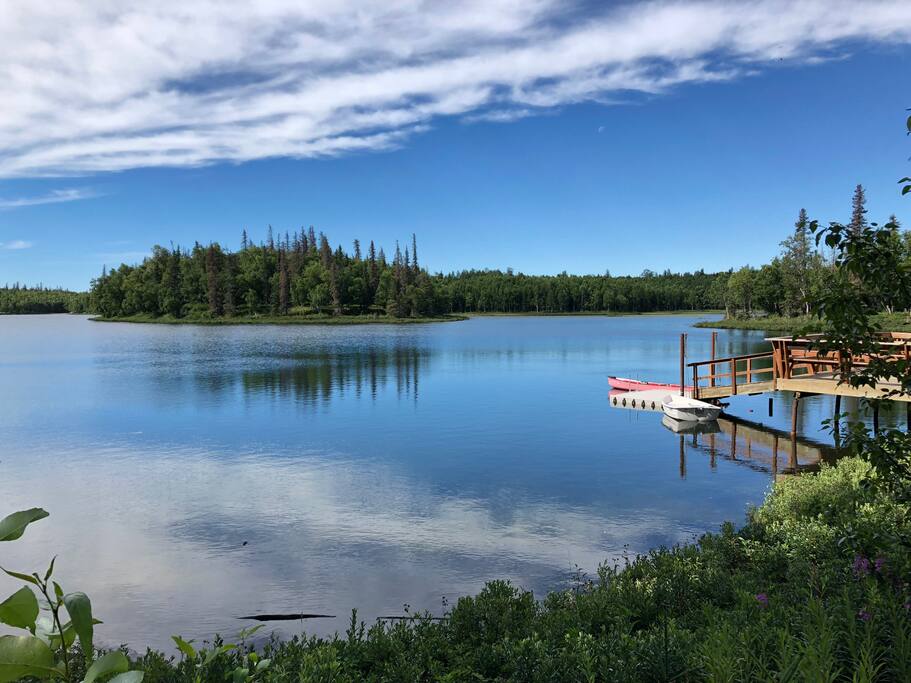 A floating dock, over-water deck & boats. Your Alaskan adventure awaits!