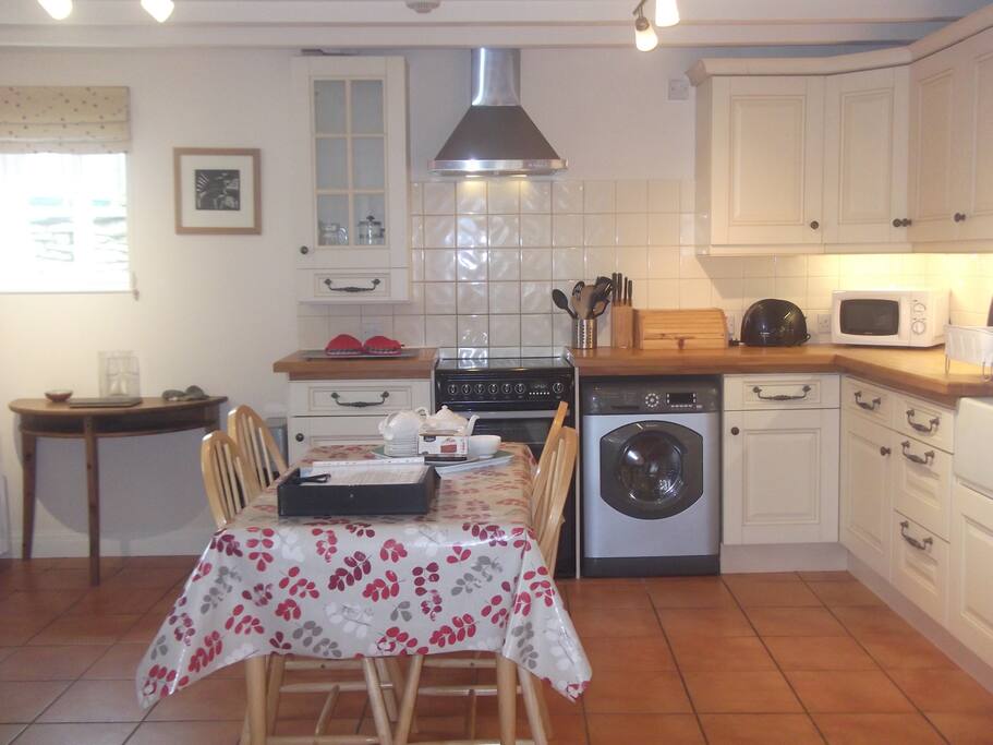 Large kitchen diner
