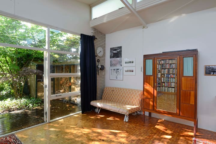 Entire House Studio House In Garden Near Centre - Eindhoven