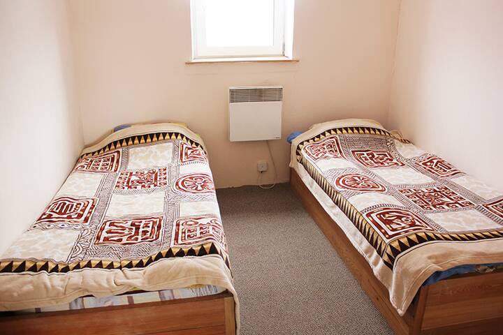 Една од трите соби.