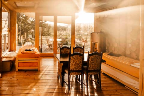 Sleeping in the greenhouse with super view