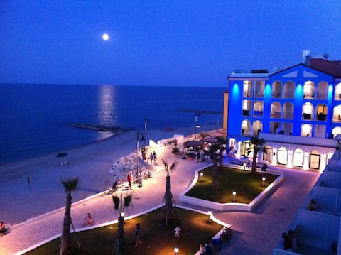 Terrace overlooking the sea I