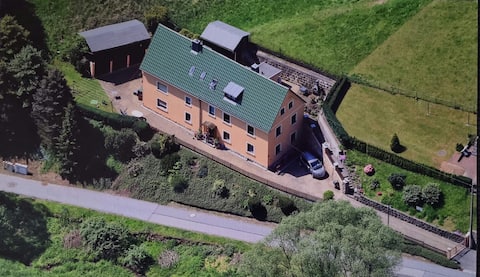 Top Airbnb: Apartment 1 HierundJetzt in Lichtenhain on Malerweg in Sebnitz