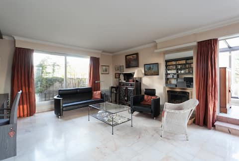 Charming parisian rooftop !  120m2 for 8 people