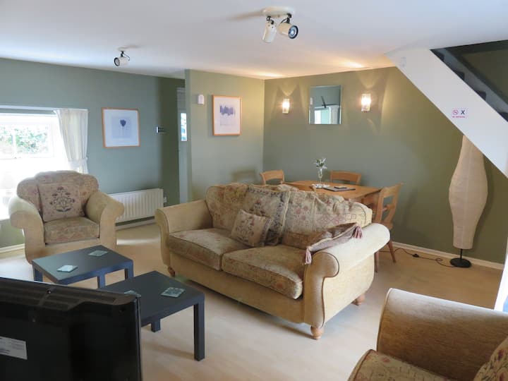 Sea View Self Catering Apartment - Carnlough