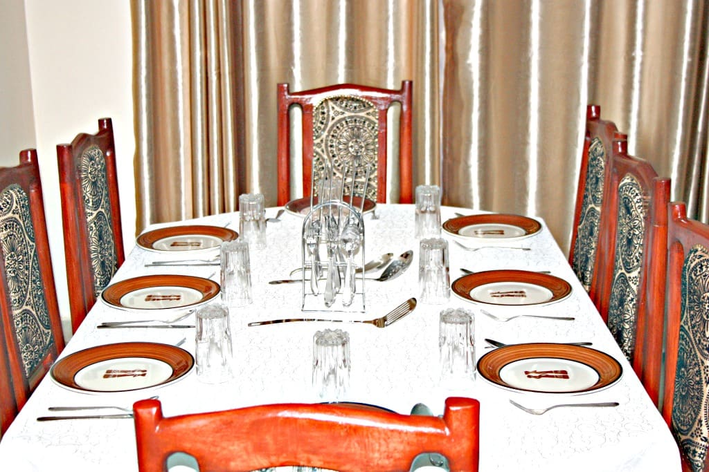Dining Set with full set cutlery