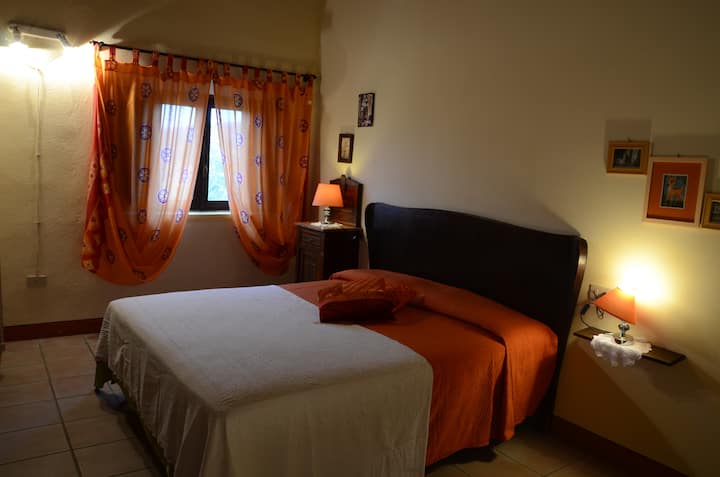 Margherita客房（三张床，带卫生间）