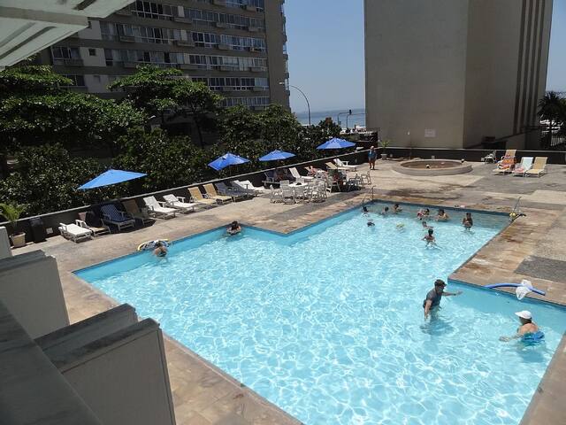 Leblon 4 Quartos Quadra Praia com piscina aquec. gallery image 2