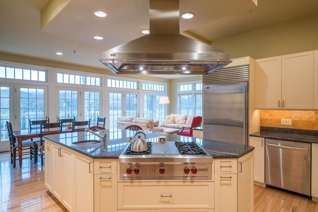 Prepare a delicious meal for your group in the fully-equipped kitchen.