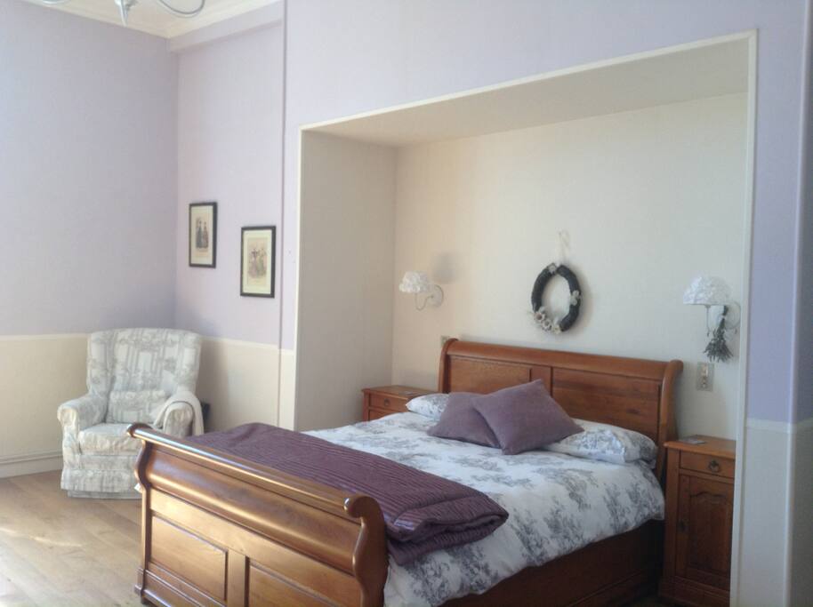 Double bedroom.