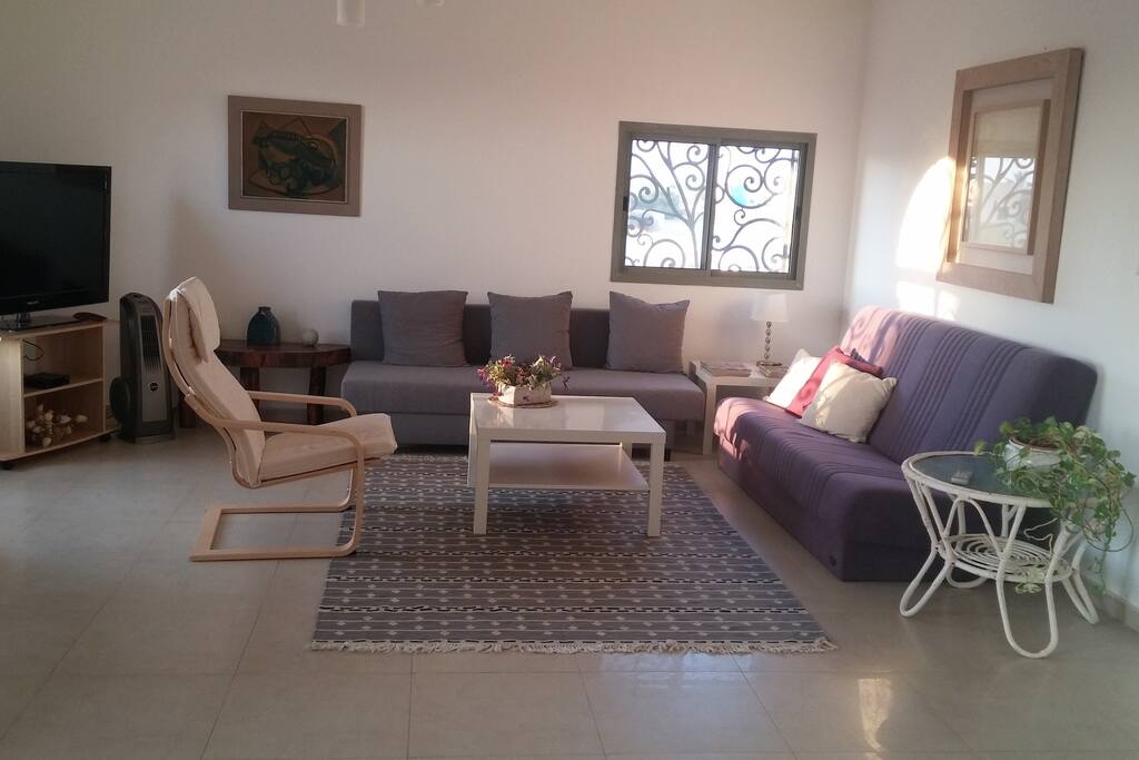 Spacious living room