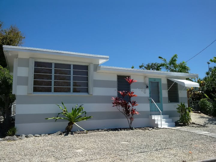 Laid Back Beach Shack - Key Largo, FL