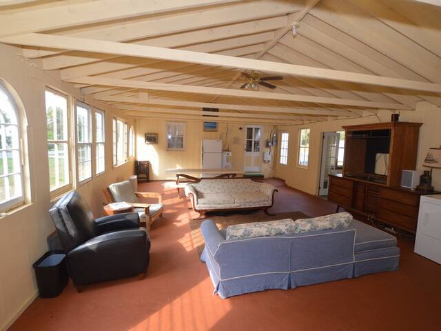 Quonochontaug Beach House! gallery image 3