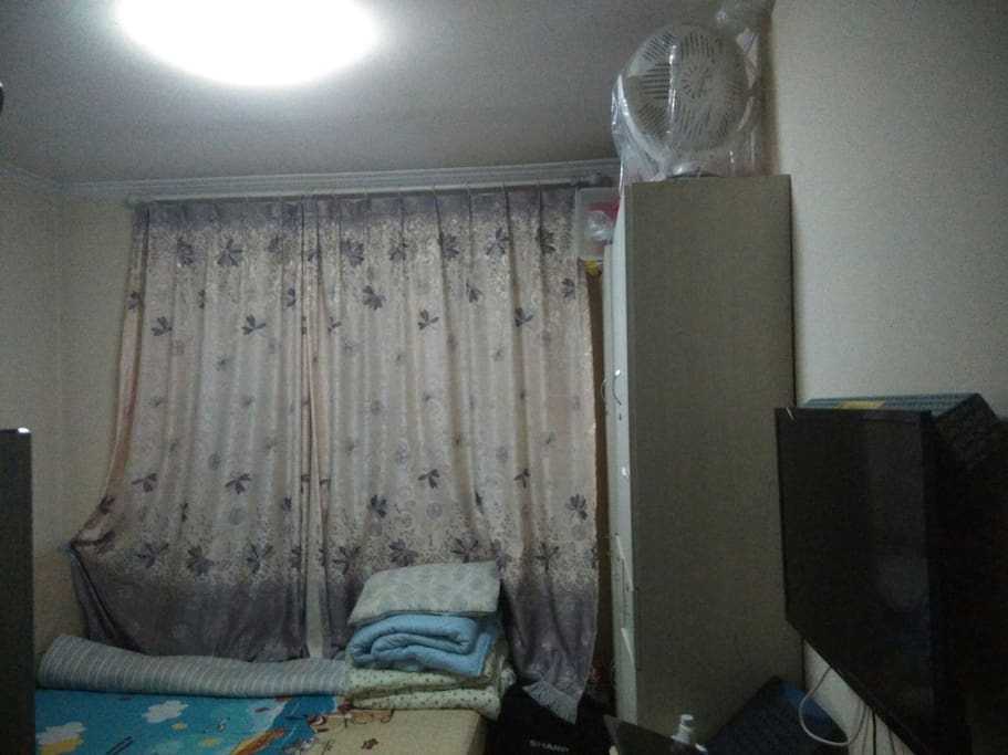 有电视大床