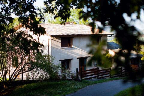 Countryside house in Cabranes