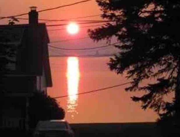 Fully renovated house with Water view Shediac Bay! gallery image 2