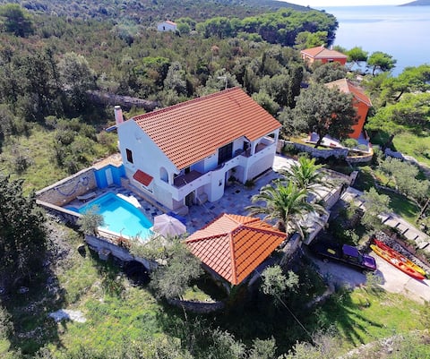 Successful Airbnb property: Villa Nikolina in Molat