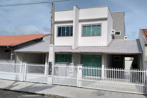 Cozy beach house near Beto Carrero