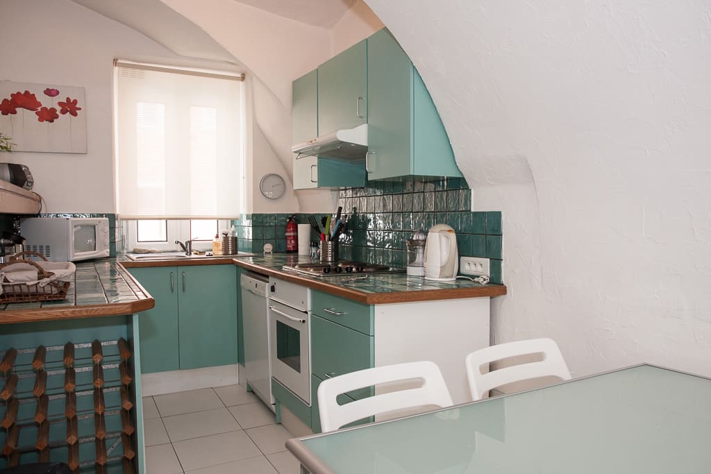 Fully equipped kitchen