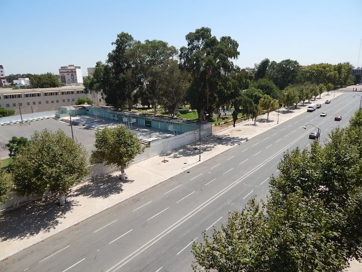140m2, Plein Centre, Neuf, Meublé. - Kénitra