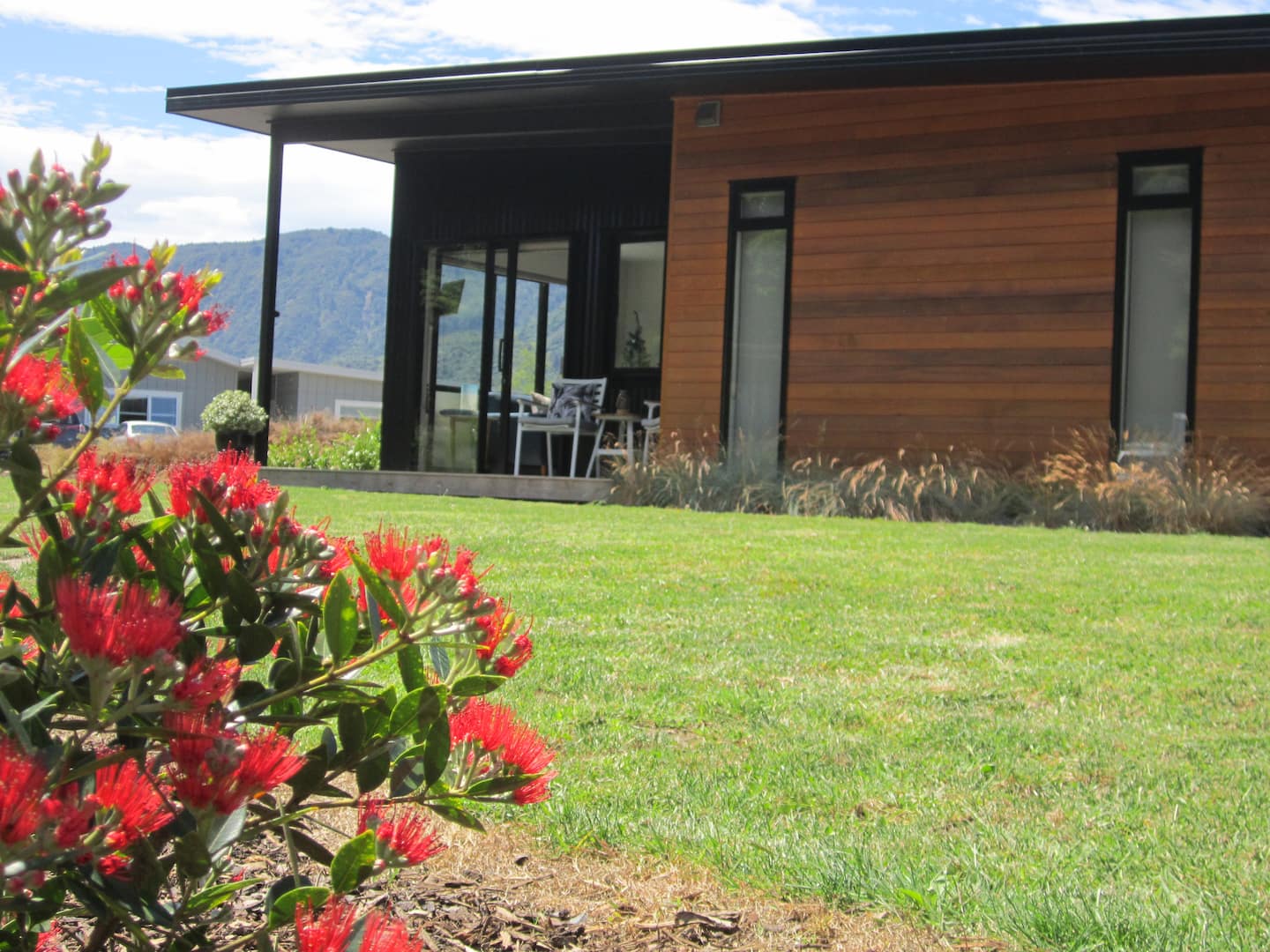 Abel Tasman Marahau Self Contained, 50m To Beach 3