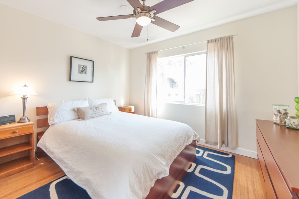 Light Bright Venice Beach 2 bedroom Apartments for Rent in Venice