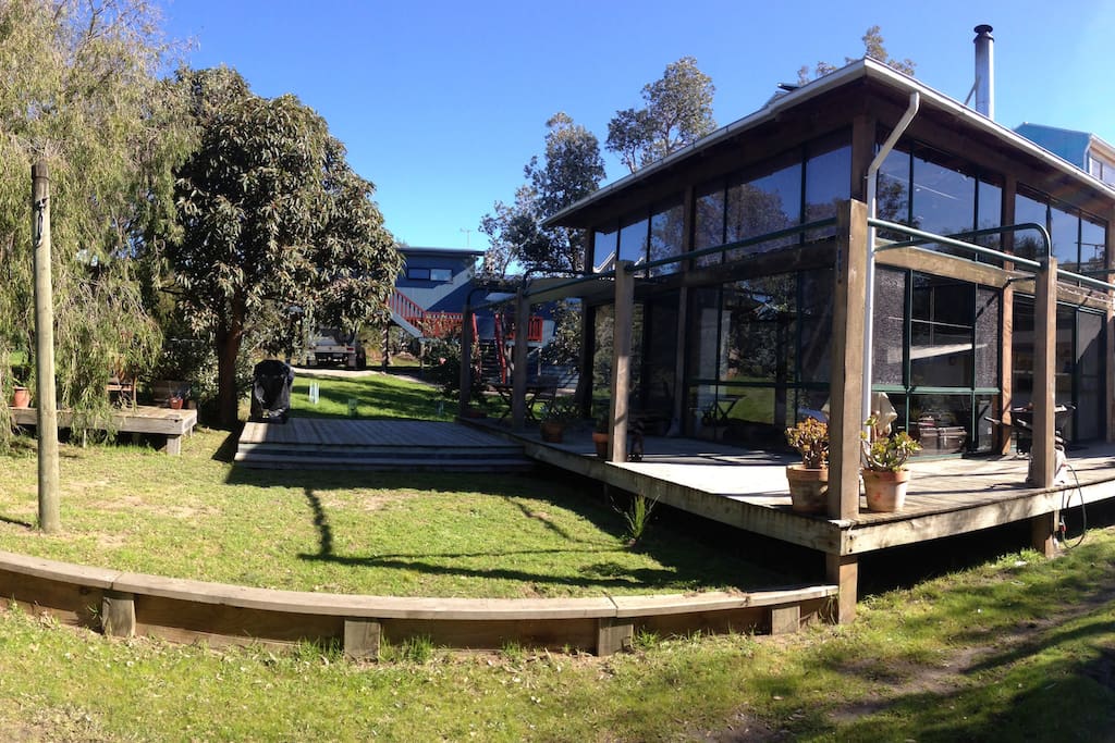 The Ultimate Beach Retreat - Houses for Rent in Venus Bay ...