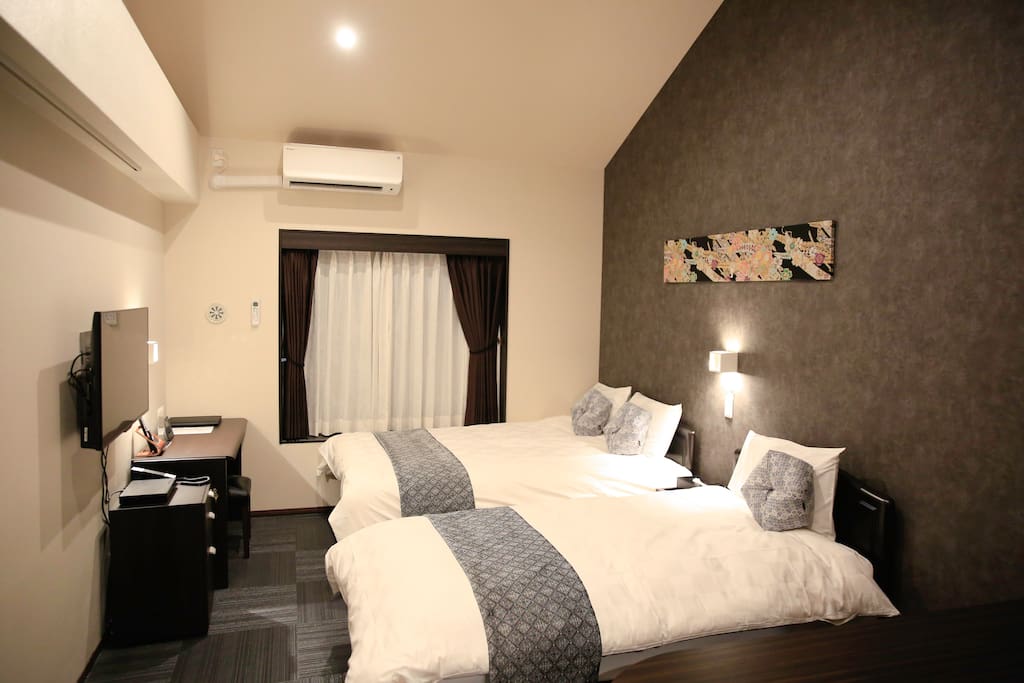 Double bed, single