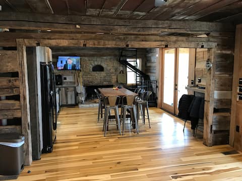 Beech Bend Road - Raceway Cabin