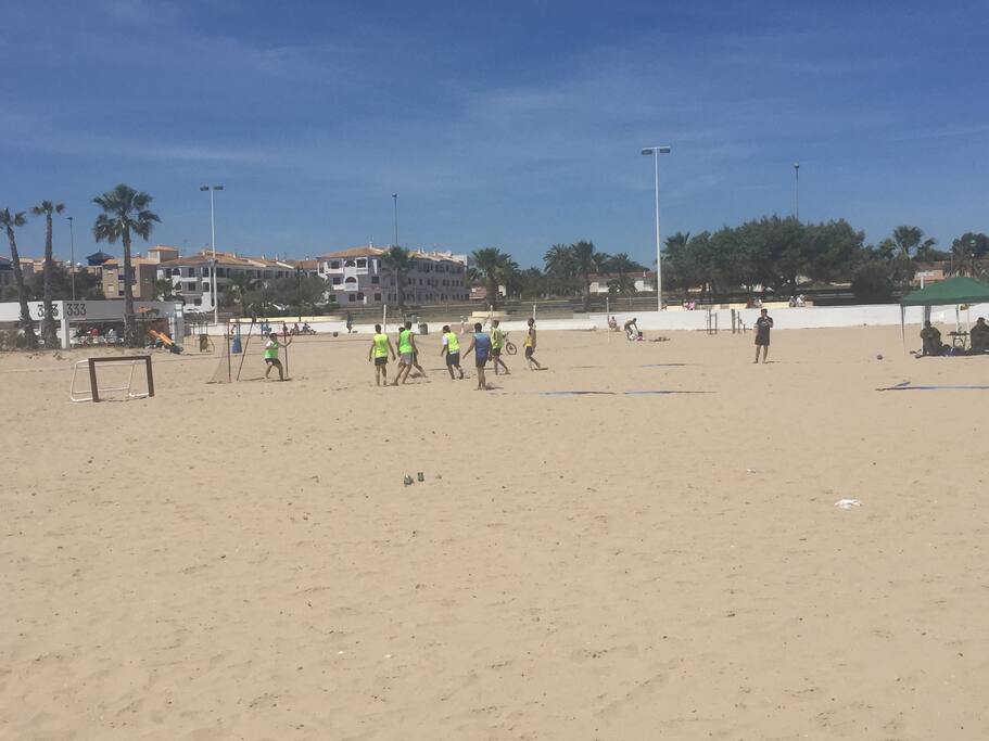 Stranden 50 meter unna