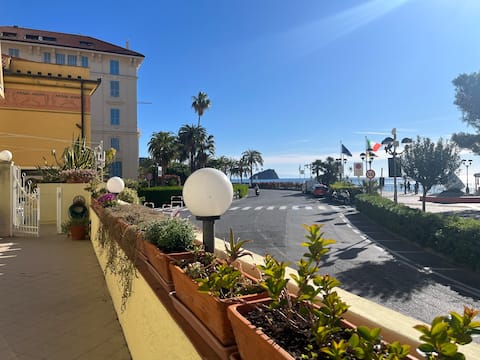 First pier house
