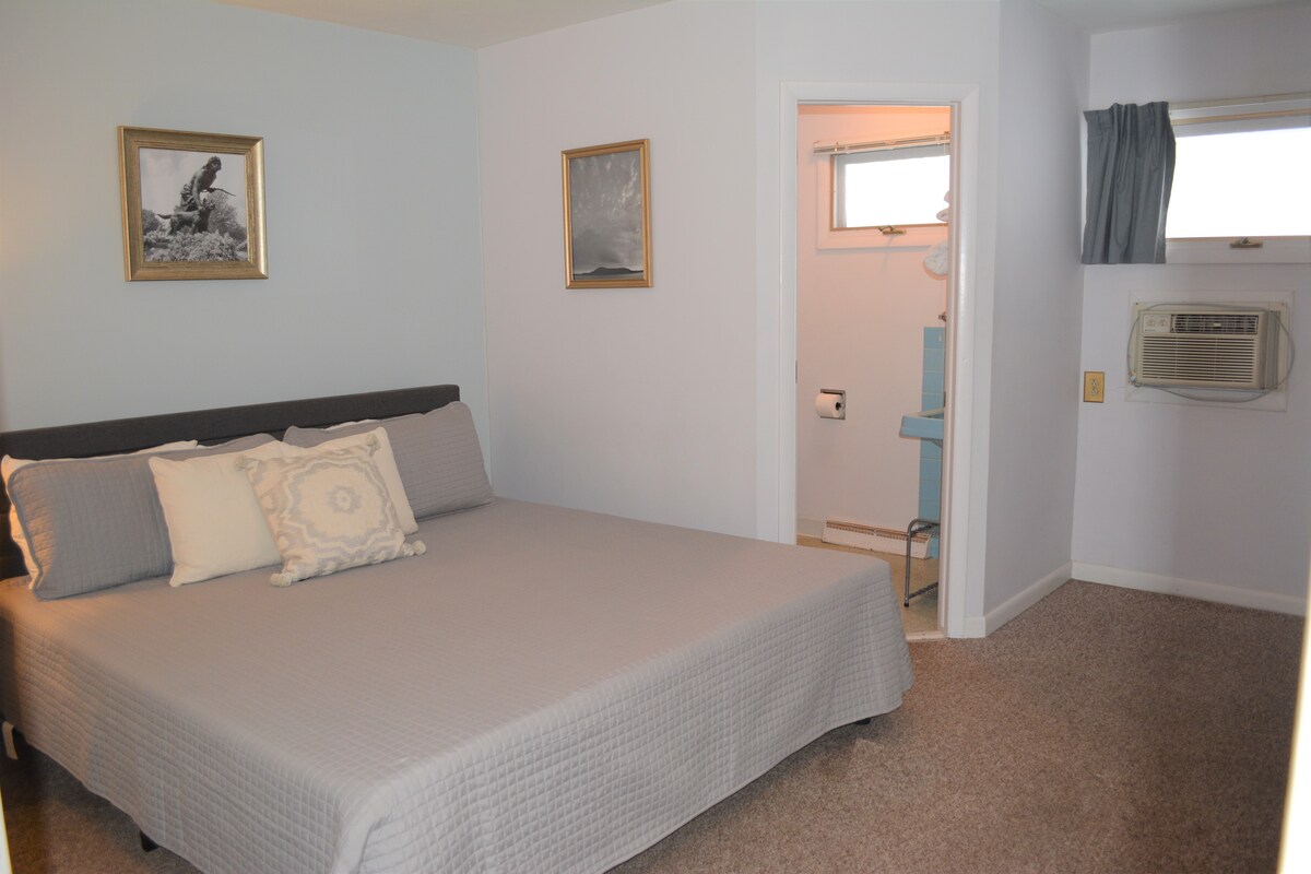 Chata 1: spálňa s manželskou posteľou King 2