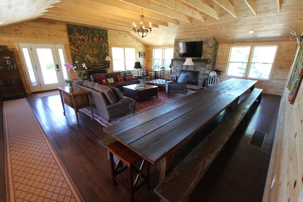 Dinning Room table sits 30