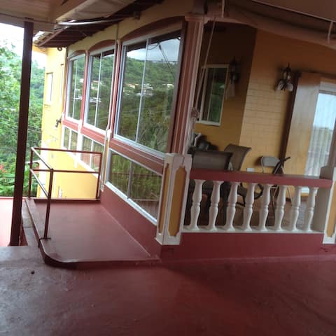 Mt Airy's Haven Cosy Apartment