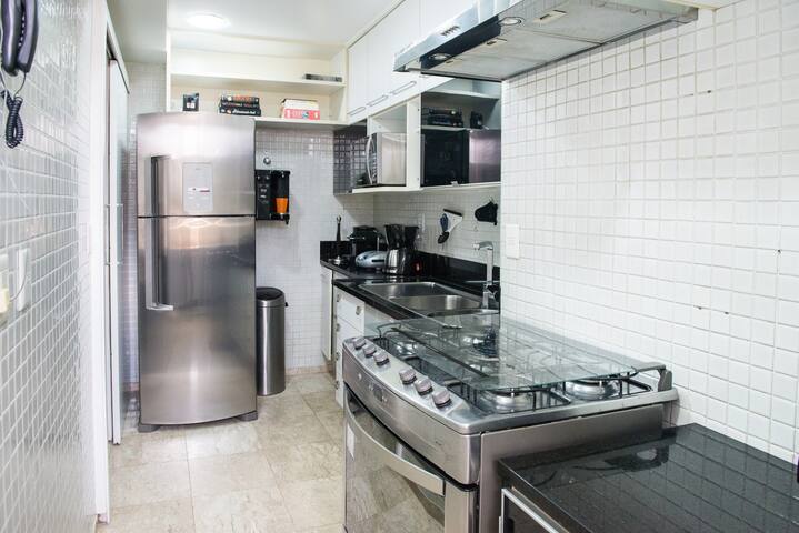 Leblon Double Service gallery image 4