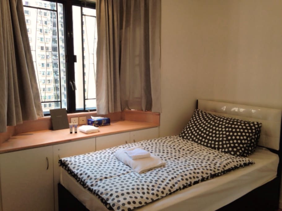 suitable size of room for one person