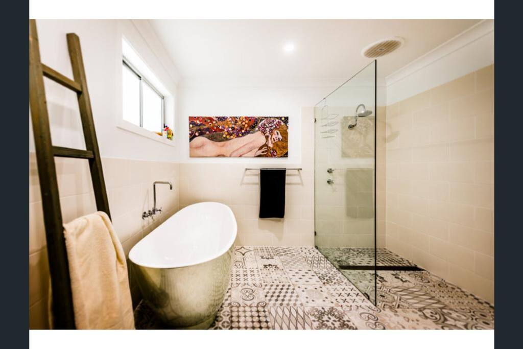 Main bathroom