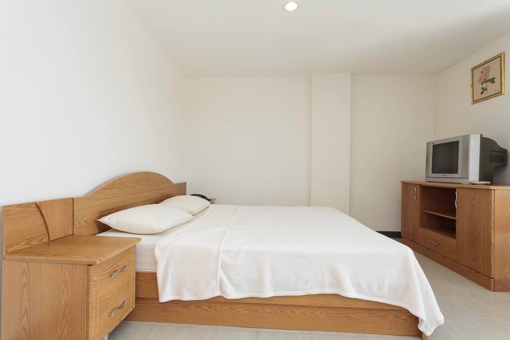 King Size bed