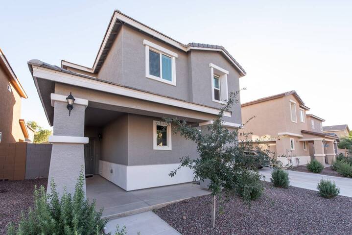 Brand New room 7mins from phx airport