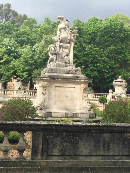 les jardins de la fontaines de Nimes ville romaine