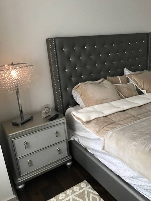King Size bed
