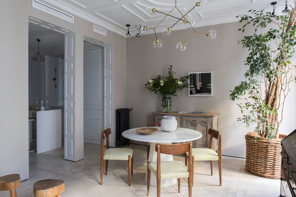 DINNING ROOM PIC (12/22/2017)